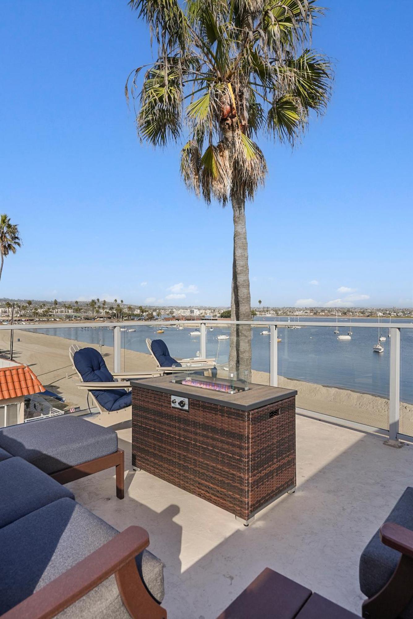 Stunning Bayfront Condo With Gorgeous Views, Garage, Massive Roof Deck & Ac - Dogs Welcome! San Diego Bagian luar foto