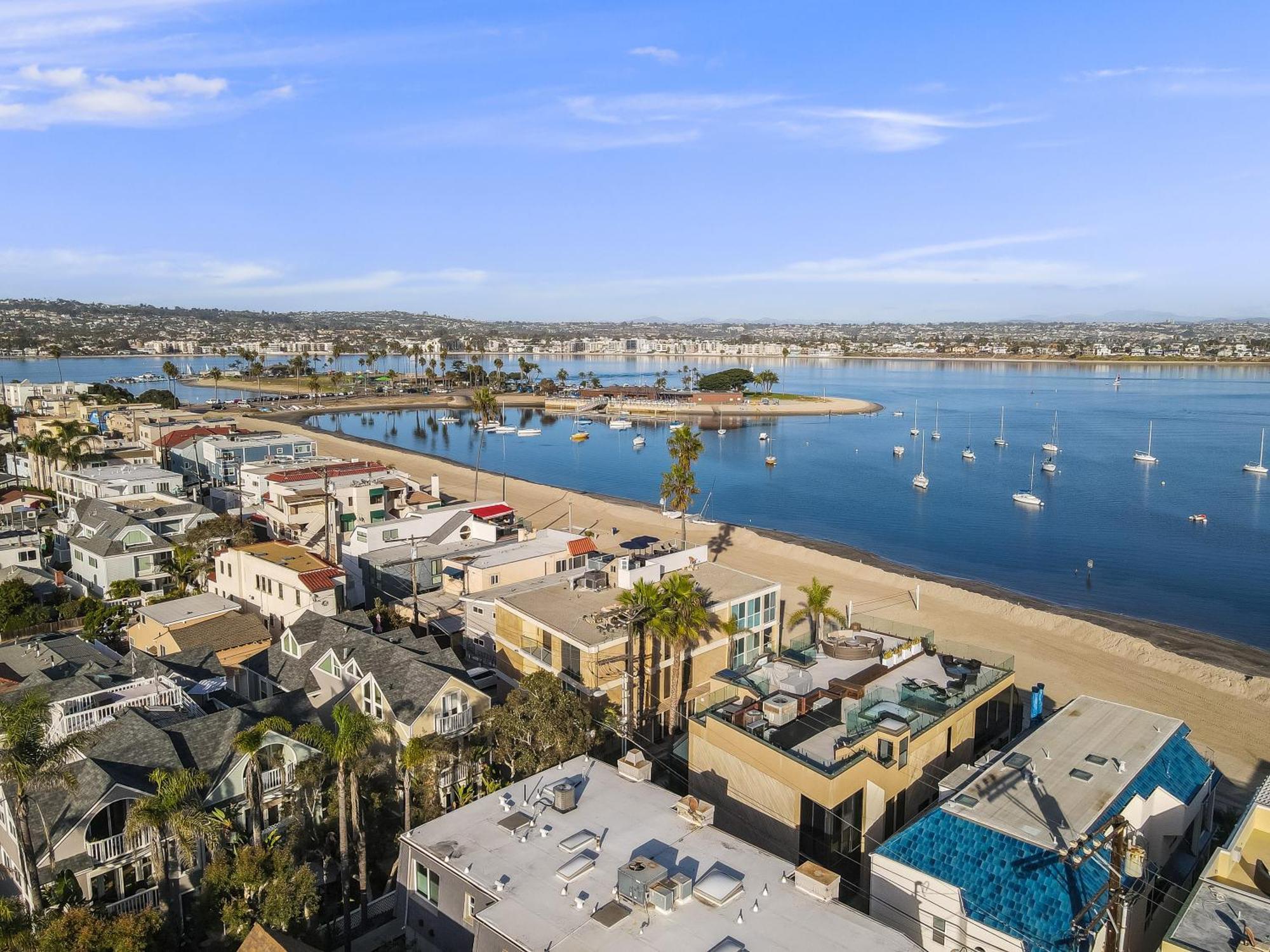 Stunning Bayfront Condo With Gorgeous Views, Garage, Massive Roof Deck & Ac - Dogs Welcome! San Diego Bagian luar foto