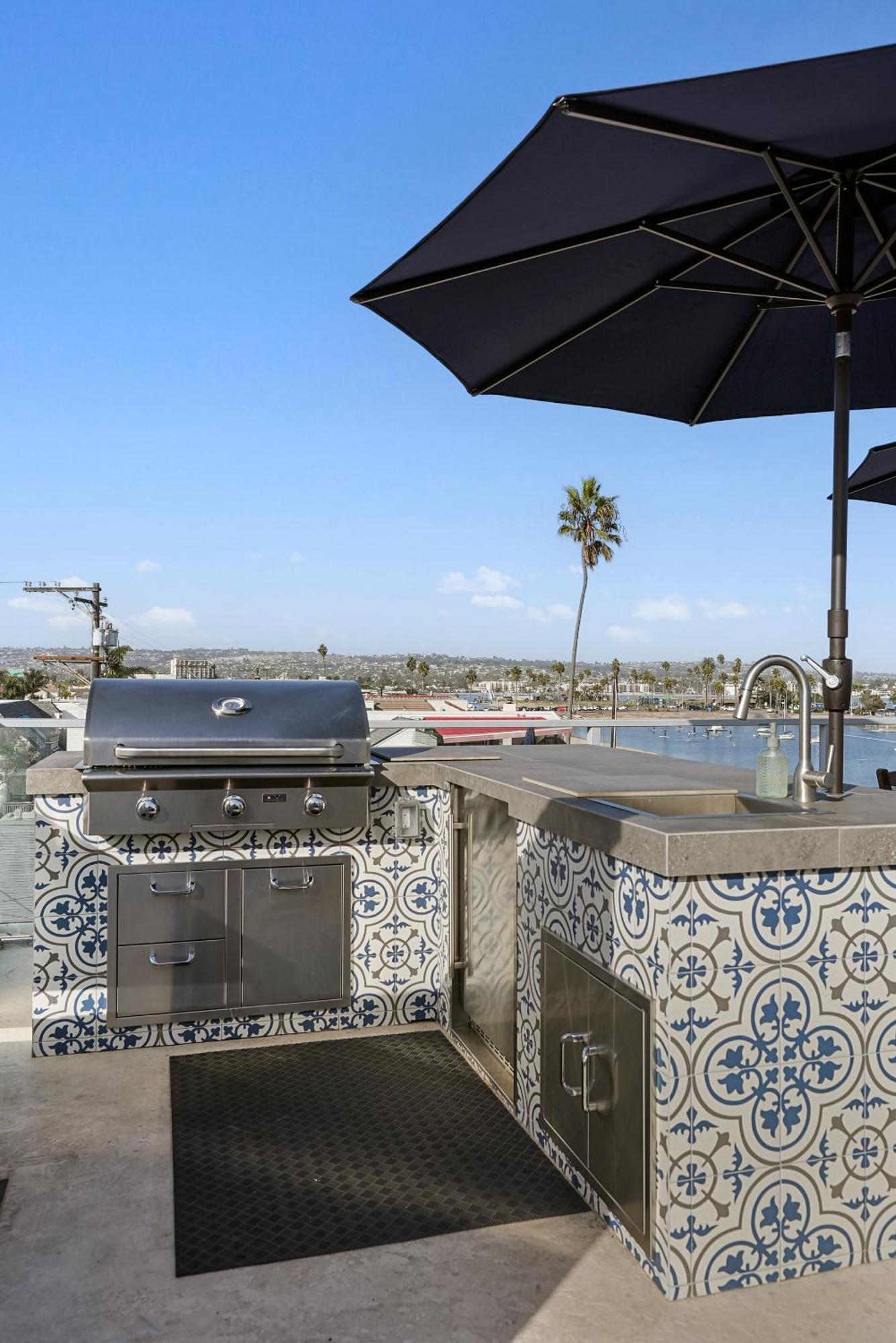 Stunning Bayfront Condo With Gorgeous Views, Garage, Massive Roof Deck & Ac - Dogs Welcome! San Diego Bagian luar foto